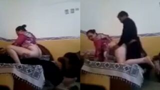 Idhar bed par krenge video banayege phir sath mai dekhenge kahate hue driver se chudi bhabhi