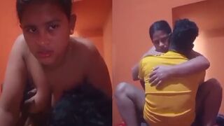 Apne young lover k sath hotel mai chudi sexy mature bhabhi
