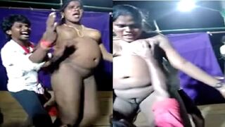 Mature tamil randi aunty ka public nude dance