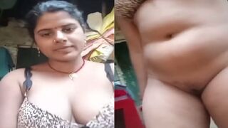 Village bhabhi ka nude selfie video