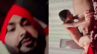 Sardaarji nai chusaya lund apni jawan bhatiji ko