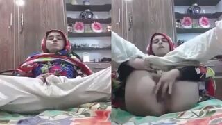 Salwar ko niche kar chut ragadti paki muslim girl