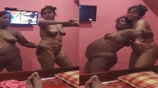 Mallu paid auntys ka nude dance part 1