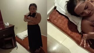 Real delhi randi ko choda hotel mai