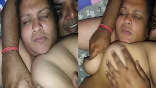 Dost k sath biwi ko share kiya cuck pati  nai