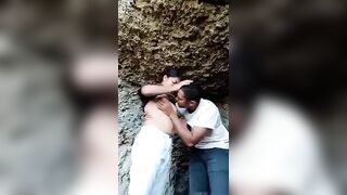 Jungle mai chudai ka khel khele village lover nai