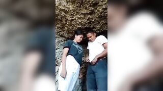 Jungle mai chudai ka khel khele village lover nai