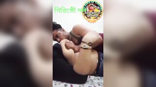 Bhabhi k bade boobs chusne ka maja leta ladka