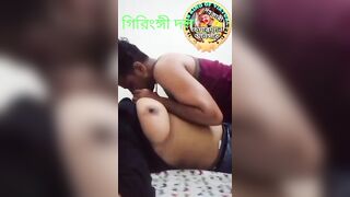 Bhabhi k bade boobs chusne ka maja leta ladka