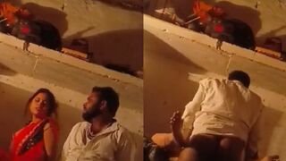 Village bhabhi chudi apne yaar k sath apne hi ghar par