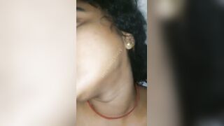 Beautiful bhabhi chudi jawan lover k sath uska lund ko chus