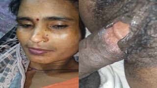 Gaon ki dehati bhabhi ki jhaanto wali bur ki chudai