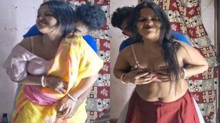 Sexy bhabhi or jawan ladke k bich ka romance