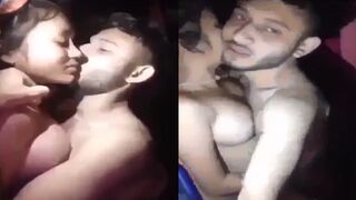 Ladke nai choda ladki ki chut raatko mobile ka flash light on kar