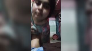 Desi housewife nai dikhaai moti gaand or moti chut