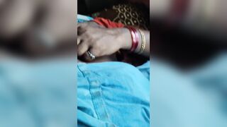 Mature village aunty ki hairy chut ko choda kala mota lund se