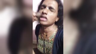 Desi kinnar ko lund chusaya or maal khillaya