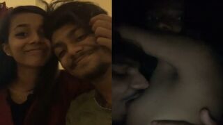 Beautiful college girl ko nangi kar chusa uske boobs