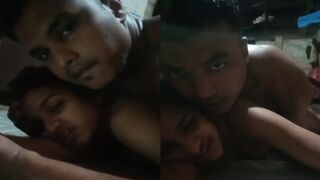 Ladki ki tight chut mai piche se mota lund daal diya usko dard