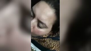 Chubby mature bhabhi ka boobs pussy show or blowjob